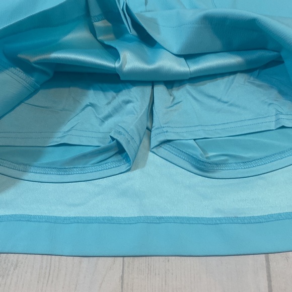 DKNY Golf Skort - Picture 7 of 7